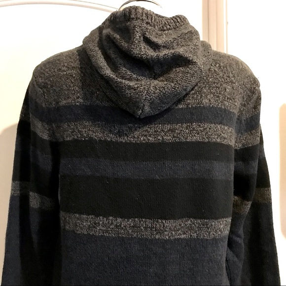 urban PIPELINE Sweater With Hoodie / Like New / Host Pick - Picture 3 of 12